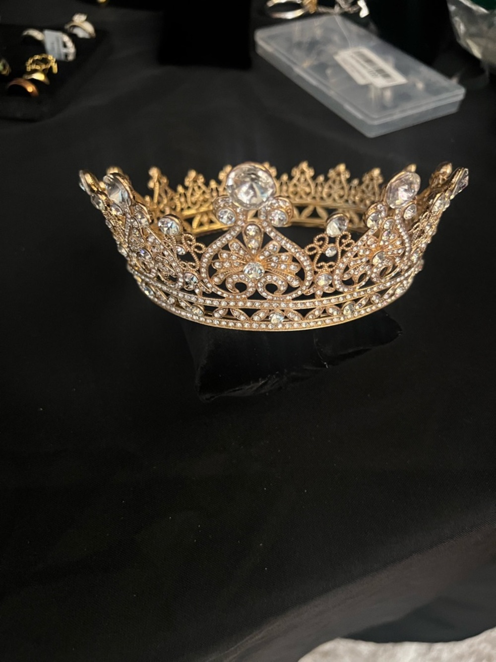 Gold Crystal Bridal Tiara Crown - Elegant Hair Accessory